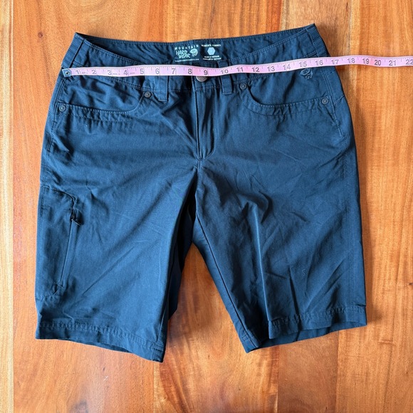 Mountain Hardwear Pants - Mountain Hard Wear Women's Black Hiking Shorts Size 6